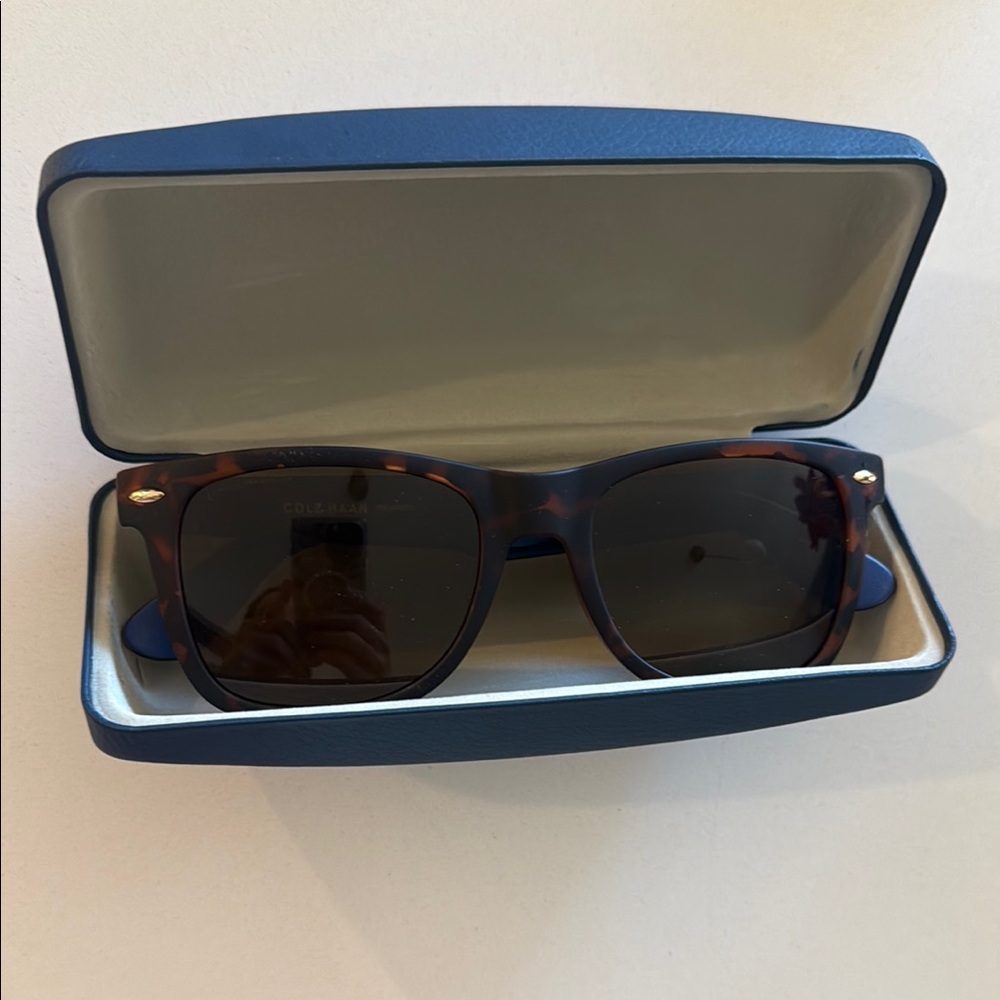 Tortoise Shell Sunglasses with Case
